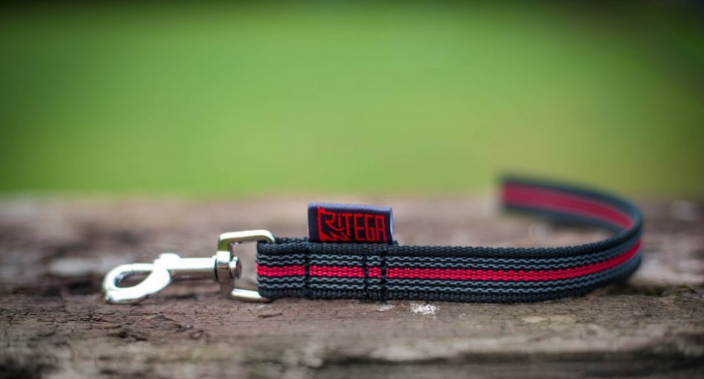 Short leashes