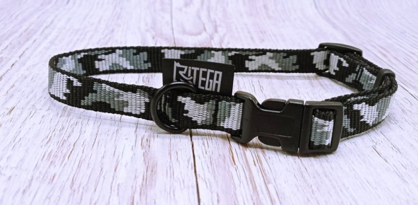 Camouflaged collar, plastic fittings, width 15 mm