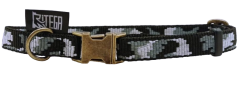 Camouflaged collar with metal fittings width 15 mm